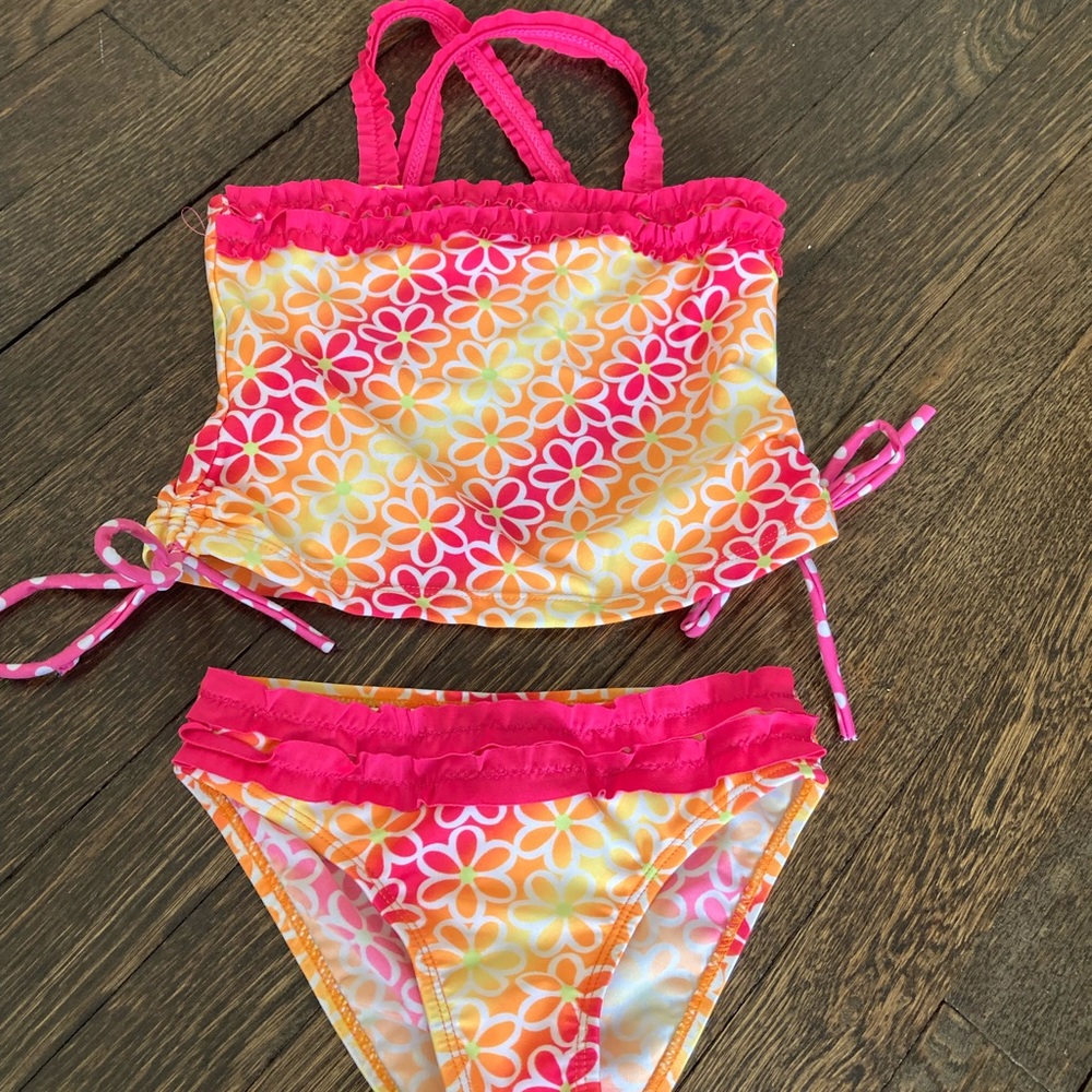 2CB REAL Girls Swim Suit 2 Piece 
Fuschia Pink Orange Floral 
Ruffle Sz 4